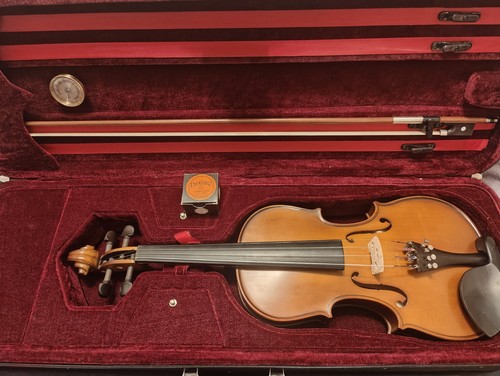 Violin with case bow - case,,