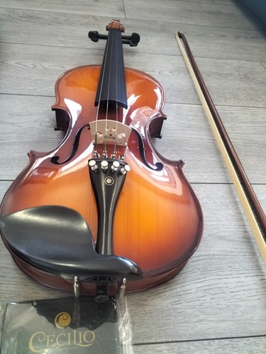 Cecilio solid wood - wood, violin