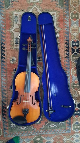 Full size violin with - full-size, violin,