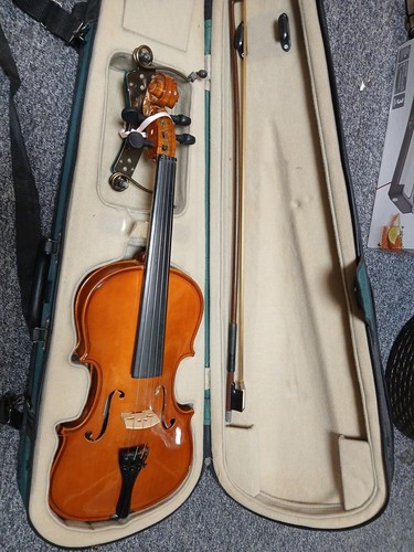 Violin with case - with,
