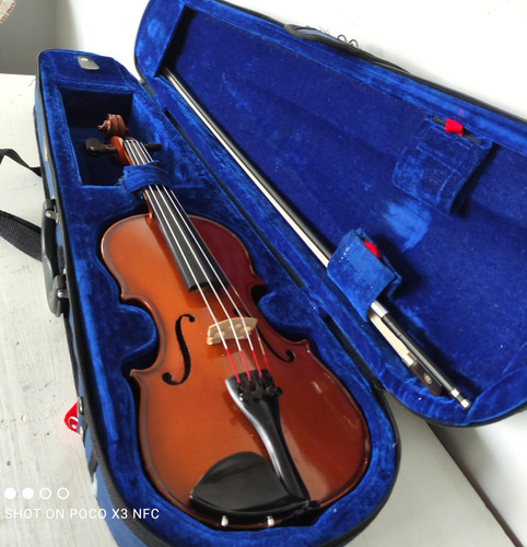 Stentor student violin 2 - 1, 1/2