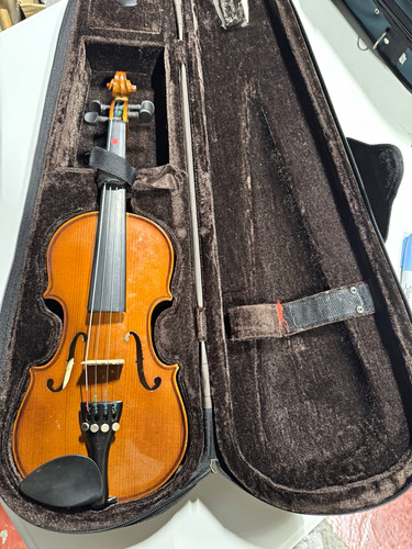 Stentor violin with - 1/4, case